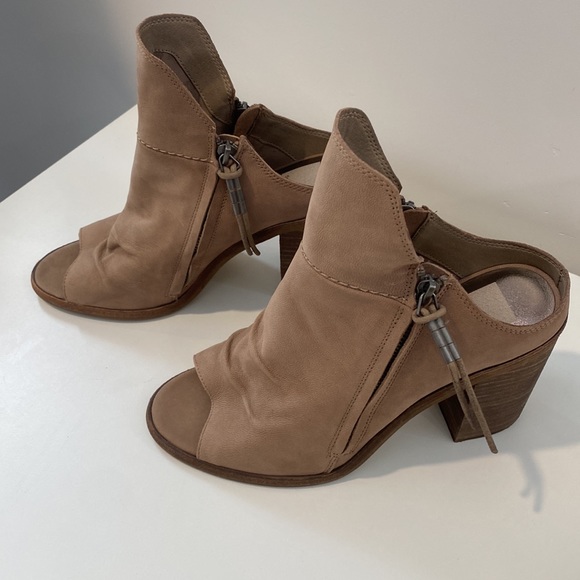 New Dolce Vita side zipper heeled slide size 10 - Picture 3 of 9